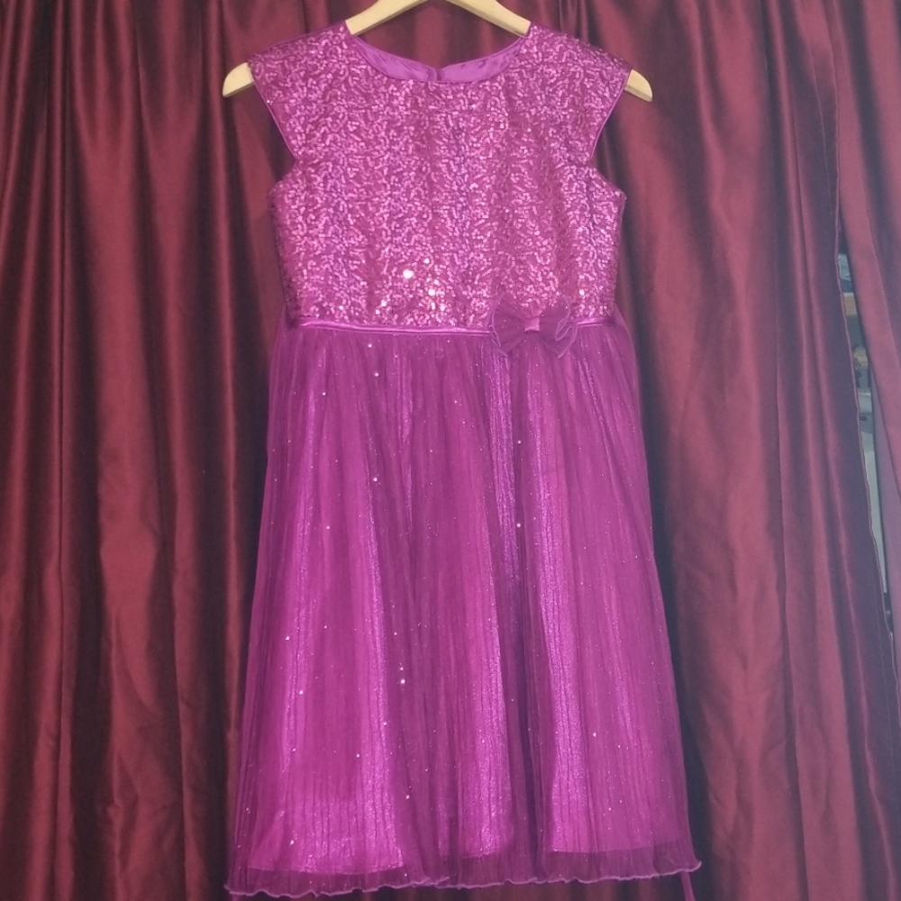 Girls Dress - Picture 2 of 5